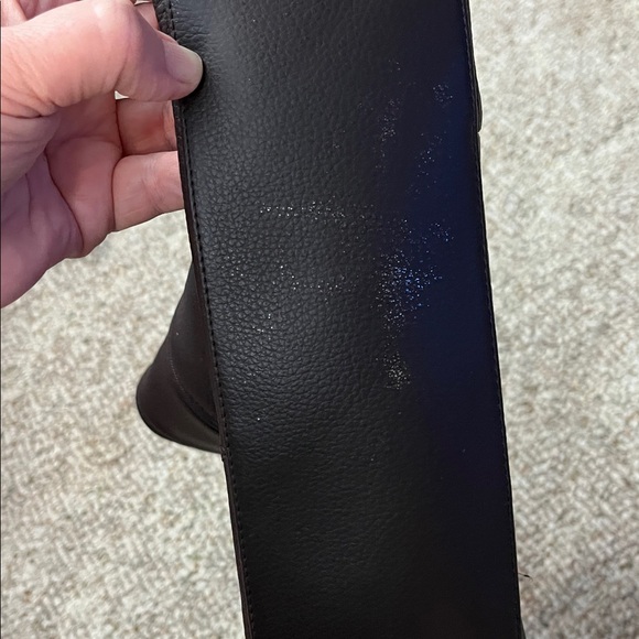 Elegant Genuine Leather Handbag - Picture 10 of 11